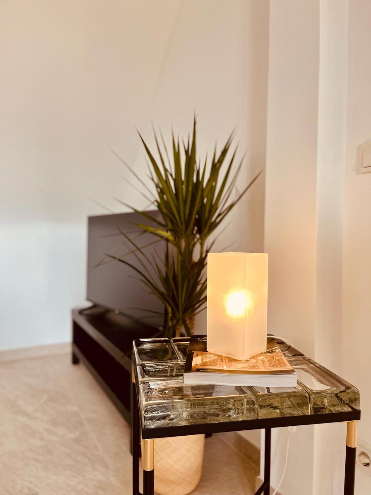 Apartment Am Schloss - Air Saarbrücken Eksteriør billede